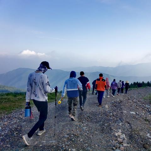 保定市木楼梯维修的长尾关键词有什么