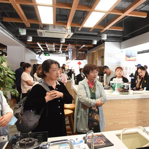 抚顺在沈阳的哪个方向？