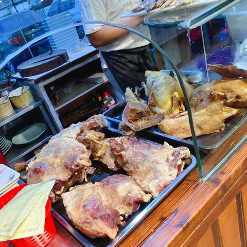 昆明市女孩骑机车事件的长尾关键词有哪些