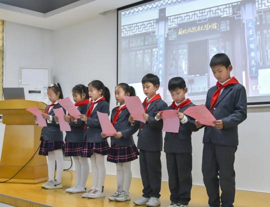 童手做军包│金坛小巷读书将红色党史薪火巷传