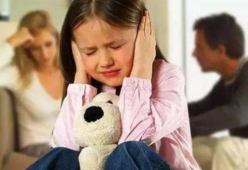 孩子被欺负后家长应该马上还手吗 孩子被欺负后家长应该马上还手吗