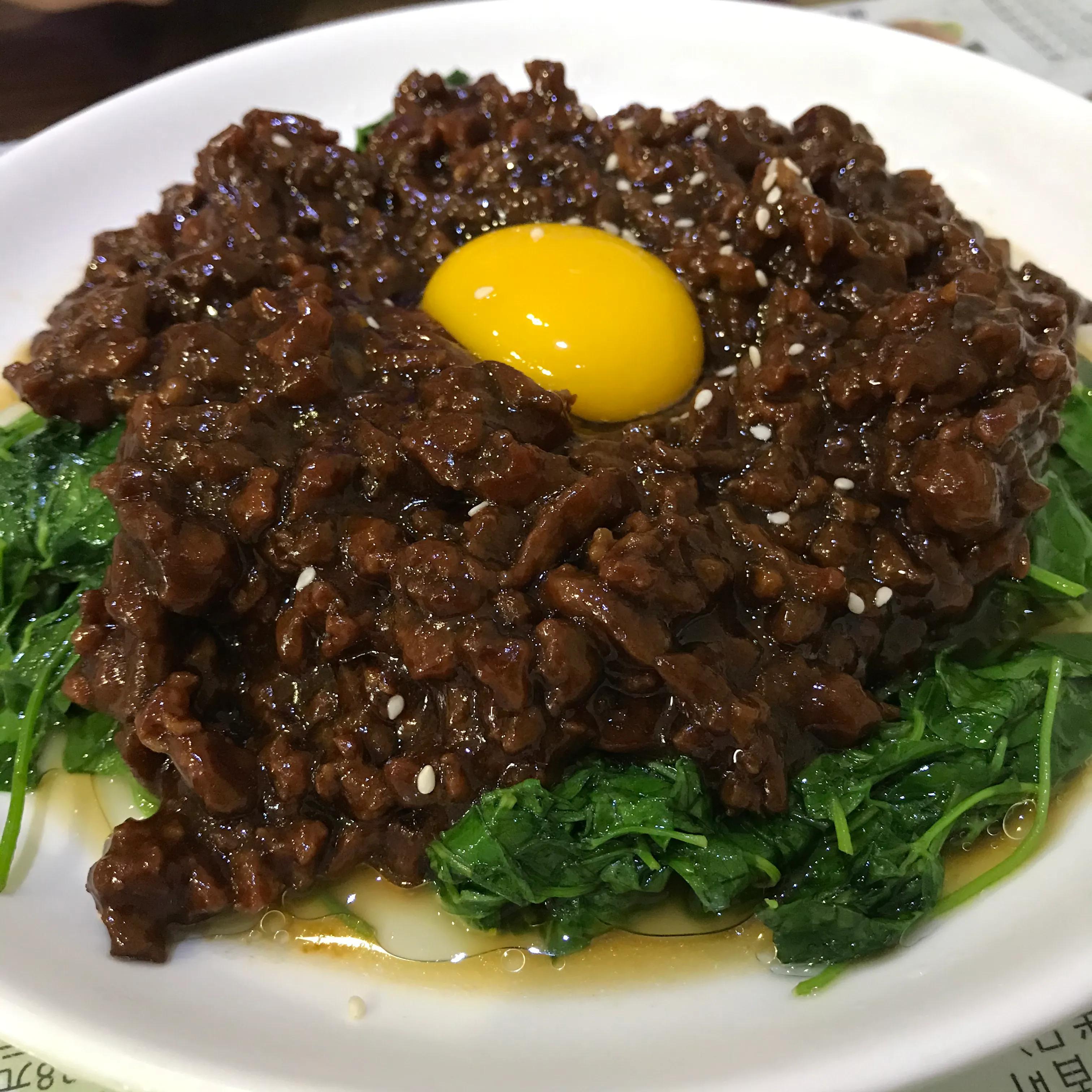 去上海吃什么美食（上海十大名小吃有哪些）