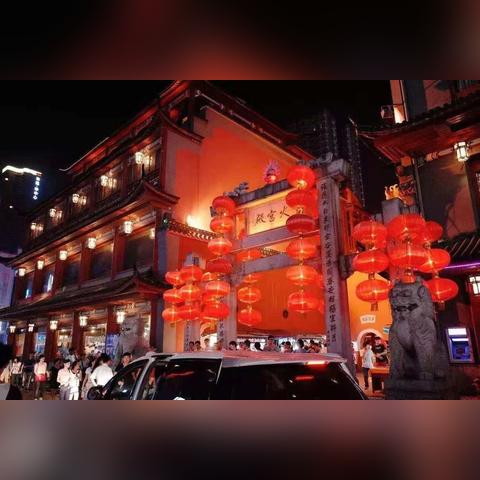 长沙五一广场和坡子街是一个地方吗？