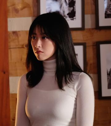  朱珠沙滩比基尼照片