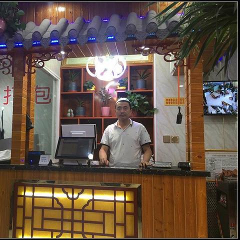 问下兰州那家手抓最好吃？