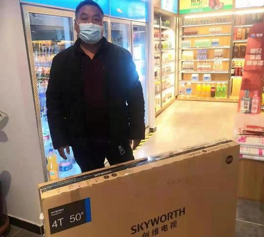 10666元、一吨汽油、平板电脑，加油站的这些大奖被谁中了？