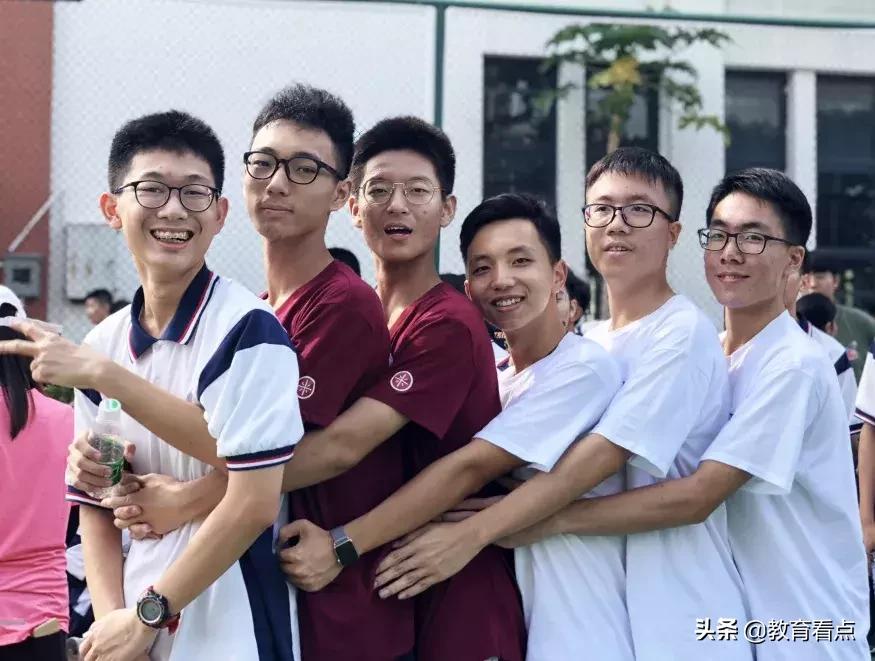 全国百强中学排行榜揭晓：谁领风骚，谁再起航