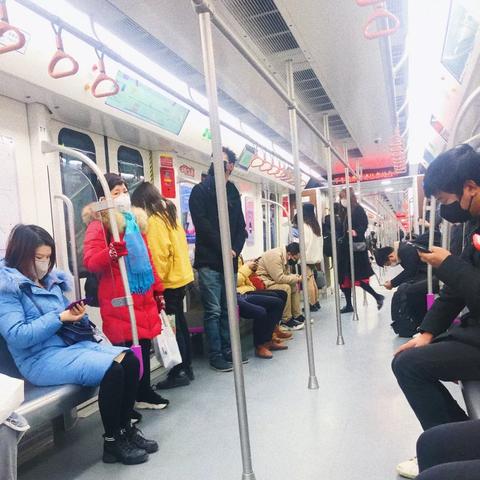 成都市地铁直达的景点的长尾关键词有什么