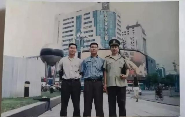 电磁炉炒菜油发黄怎么回事