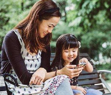 我不想让婆婆来带孩子，该不该辞职回家做全职妈妈？