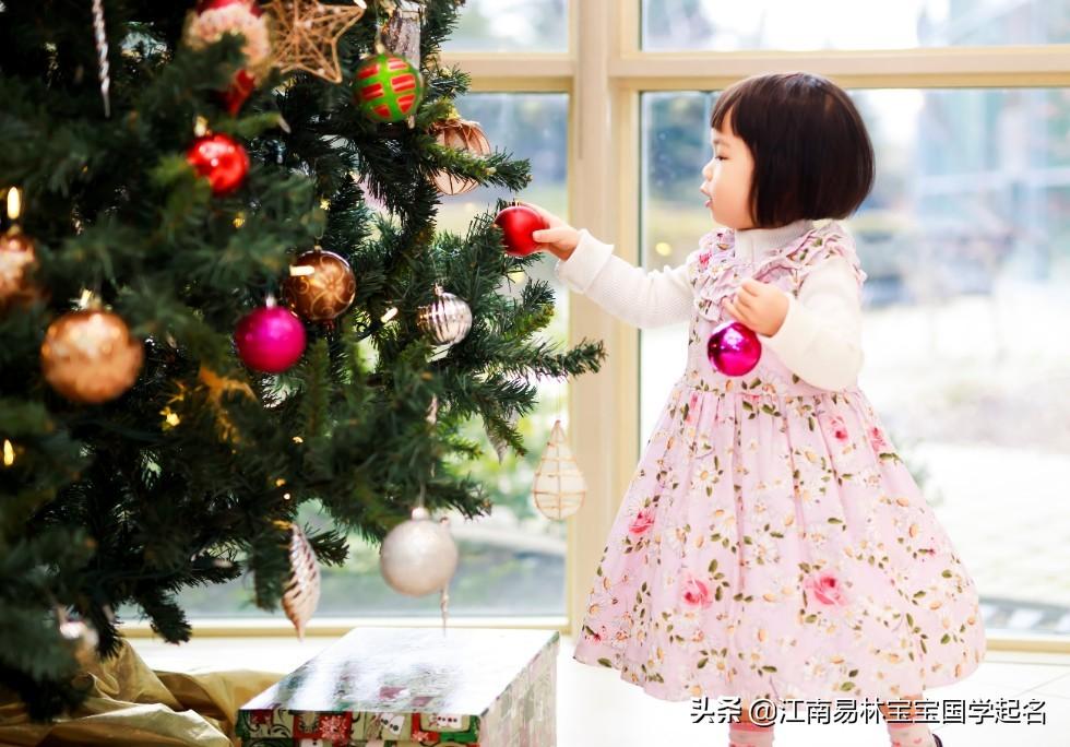女宝宝起名宋词怎么起（我姓朱请问给小孩起什么名字好）