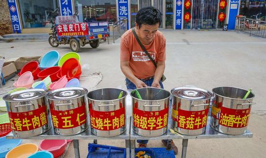 为什么那么多人宁愿进厂，赚3千的死工资，也不愿自己创业？