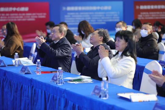 “就在武汉·硚首以盼”硚口走进中南财经政法大学诚邀“合伙人”