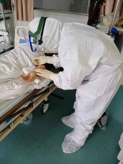 新型冠状病毒肺炎可以用防雾霾口罩吗