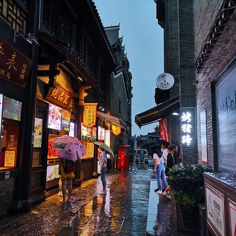 桂林市市中心汉服店相关长尾关键词有哪些