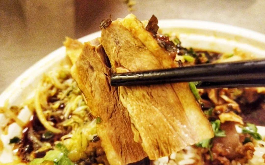 番禺的美食有什么（广州番禺哪里有泡沫箱肠粉批发）