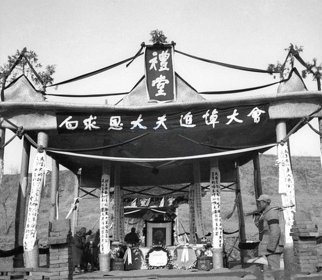 白求恩大夫是哪国人
 （白求恩大夫是哪国人?）