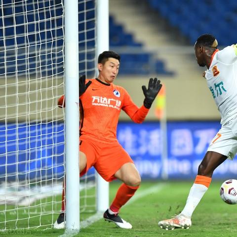 大连小伙回武汉的相关长尾关键词有哪些