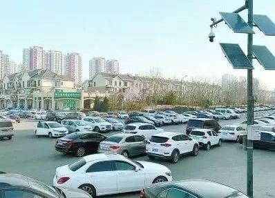 红绿灯十字路口十字路口红绿灯停车规则