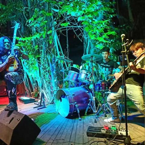 广东省东莞市哪里有酒吧