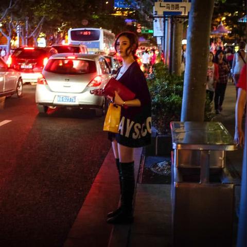 杭州雨天景点拍照的相关长尾关键词有哪些