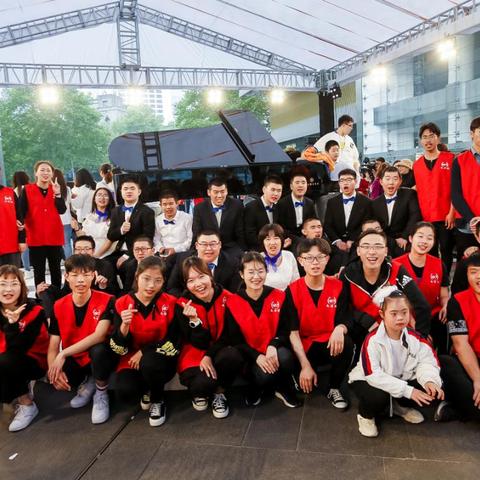 南宁钢琴群的相关长尾关键词有哪些