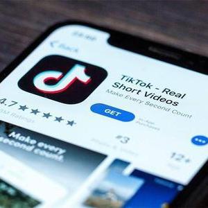 电梯跳舞tiktok 衍生的长尾关键词是那些 