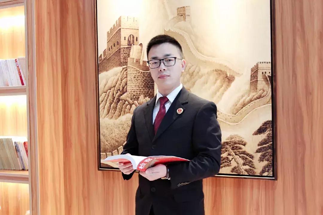 2005年新澳门与香港免费大全与77777888管家婆四肖四码揭秘扼要释义、专家解析解释与落实