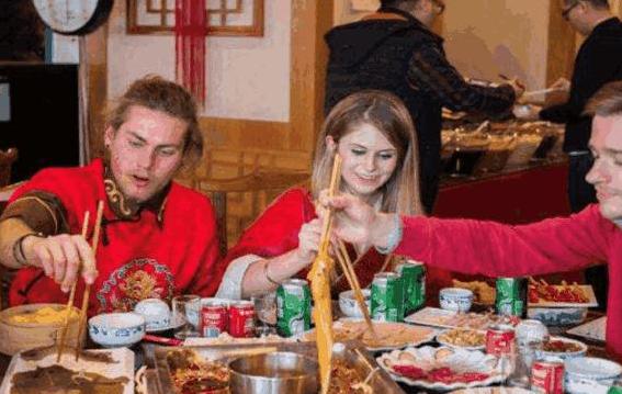 美食传播着什么（足疗按摩行业有哪些不为人知的秘密）