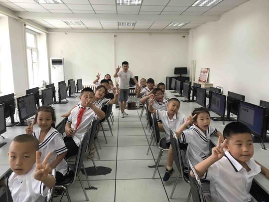 哈尔滨新康小学暑期托管服务开始啦！活动挺多孩子很快乐