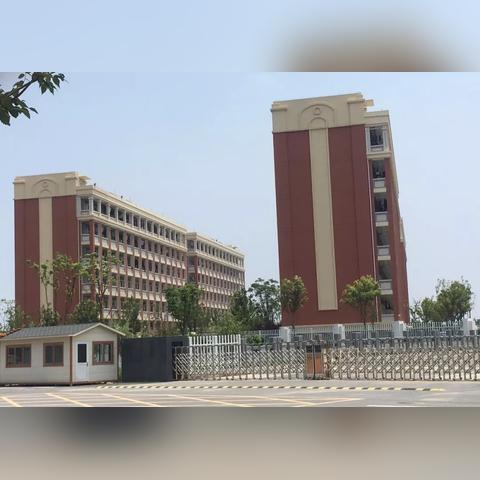 南通市通州湾初中在哪里