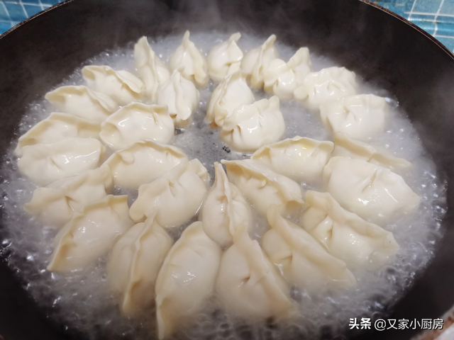 十个月的宝宝可以吃饺子吗