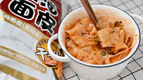 美食爱吃什么（特别喜欢吃甜食是因为身体里缺什么吗）