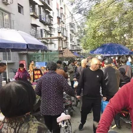 杭州市人流最大的早市是哪个
