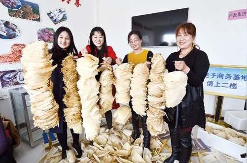 堆沟港镇：“富在庭院”工程圆了留守妇女创业梦