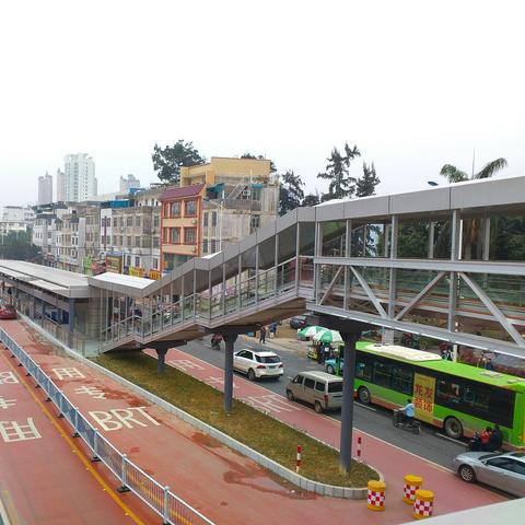 南宁小区开车堵车的相关长尾关键词有哪些