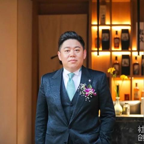 哈尔滨哪里有卖男士宽松式外穿毛衣？