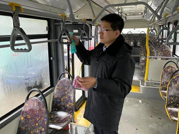 【上海疫情死亡人数最新消息
,上海疫情死人了吗】-图1 【上海疫情死亡人数最新消息
,上海疫情死人了吗】-图1