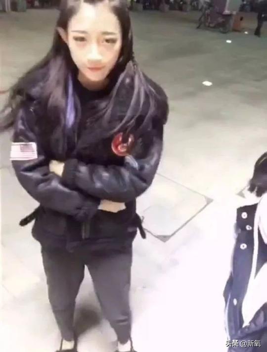 直播痛哭卖惨，炒作恋情，靠社会摇爆红的快手一姐终于要凉了！