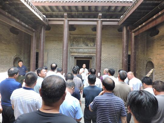 以案为鉴“查病灶”、以典启德促改进——高村乡深入开展“廉洁教育村村行”家风教育暨以案促改活动
