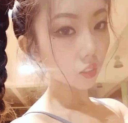 抖音“金刚芭比”火了，当镜头往下移，网友：果然看人不能只看脸