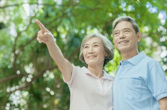 退休老人晚年生活的困惑：儿女忙，父母就有给他们带孩子的义务吗