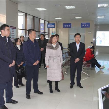 功能区和行政区哪个好？