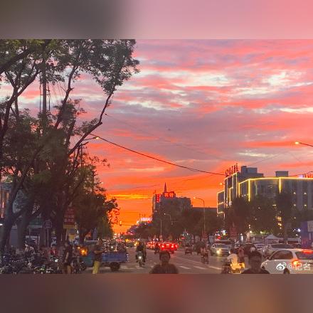 济南天空火烧云相关长尾关键词有哪些