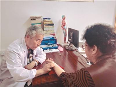 敬佩！沈阳71岁老人创业开办中医诊所