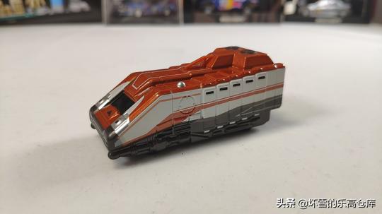 迪士尼乐园衍生品里的冷门：多美卡星球大战starspeeder1000型