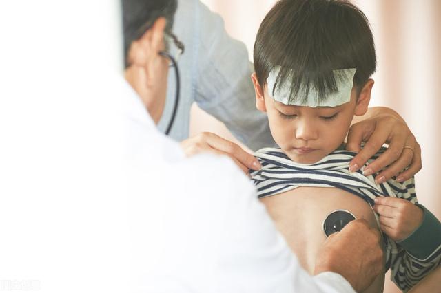 只给宝宝吃母乳不吃辅食好不好