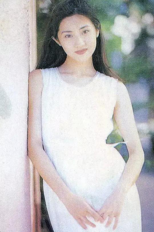 香港冷门美女遗珠，歌神老婆不输王祖贤，黎姿被衬得都快成黑人了