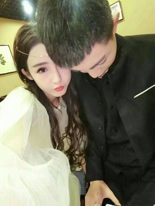 快手主播作品屡遭屏蔽，直播间给快手官方开专场，粉丝：勇气可嘉