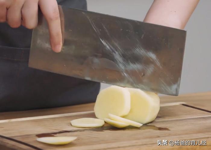 土豆淀粉能做什么美食（土豆淀粉和粘米粉区别）